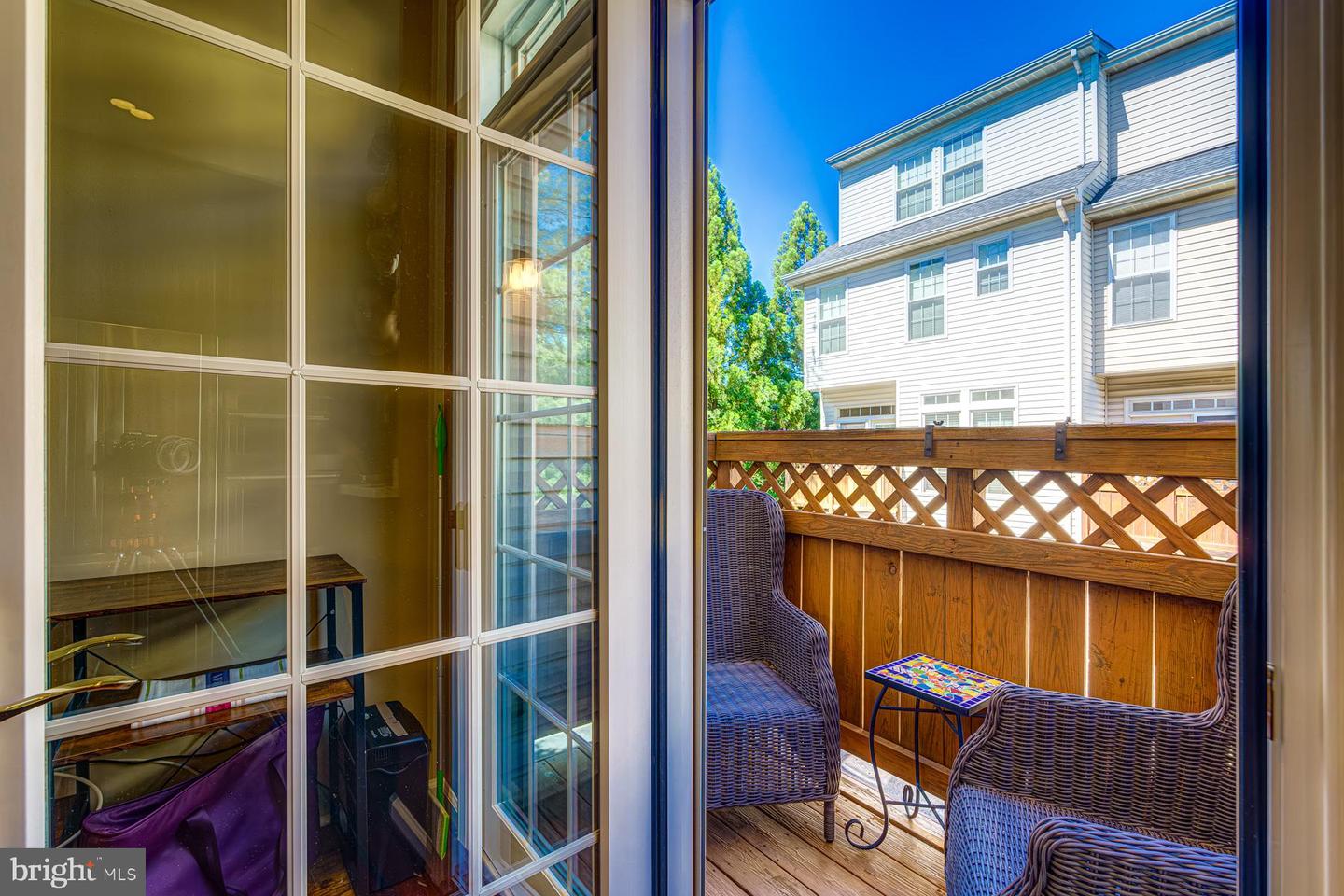 938 Harrison Cir