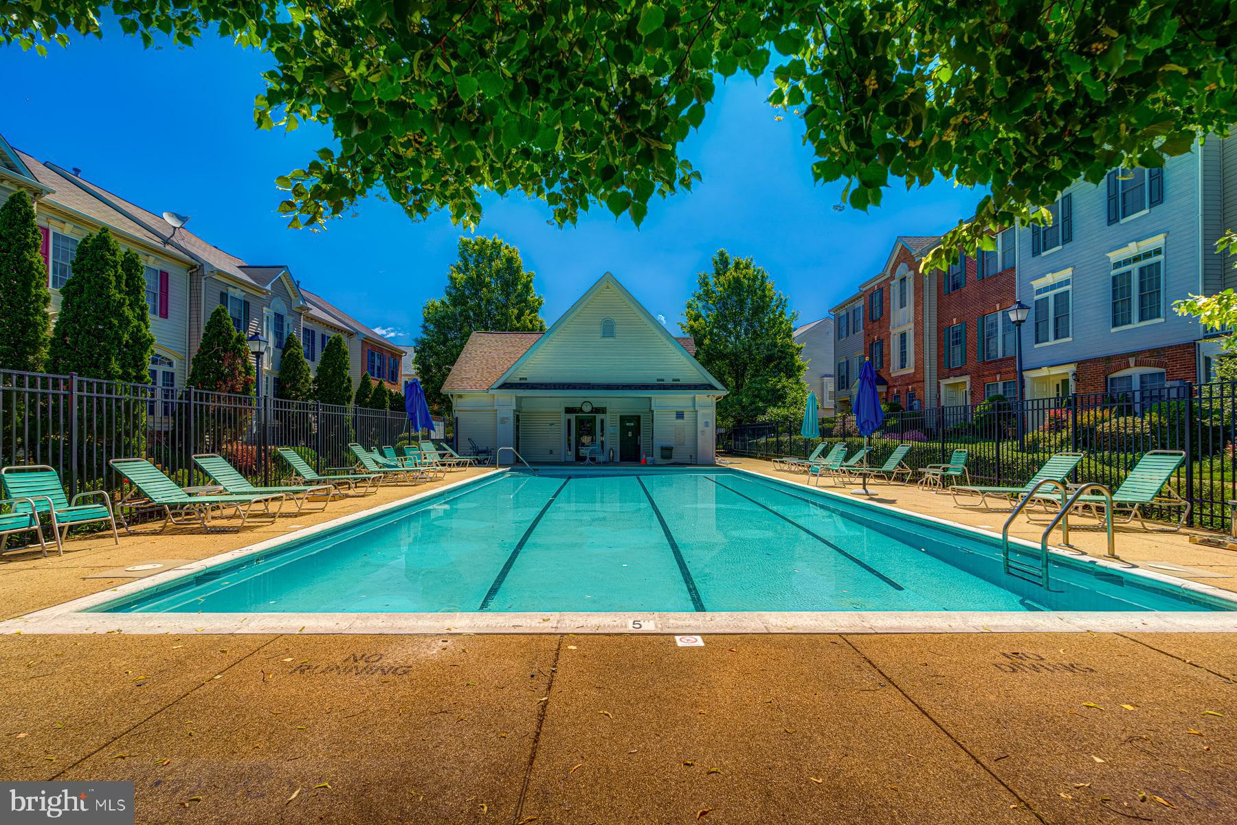 938 Harrison Cir