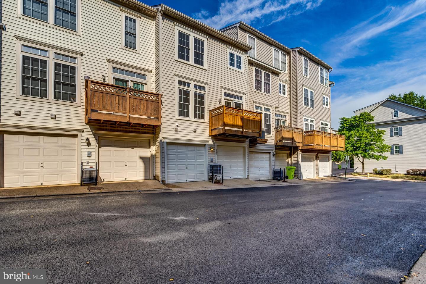 904 Harrison Cir