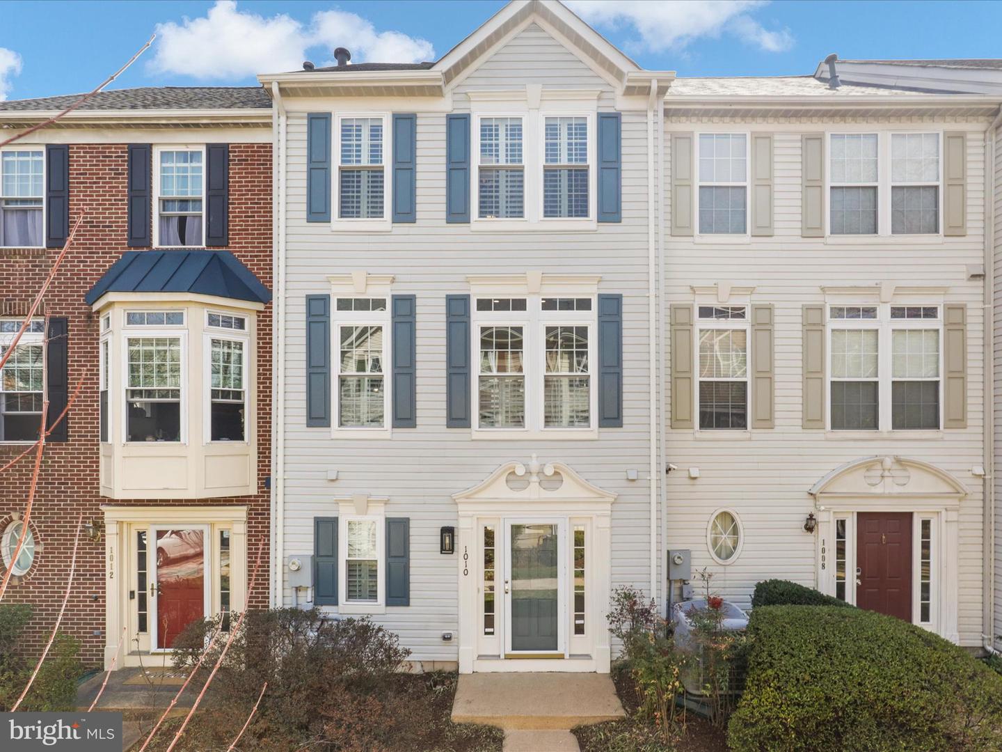 1010 Harrison Cir