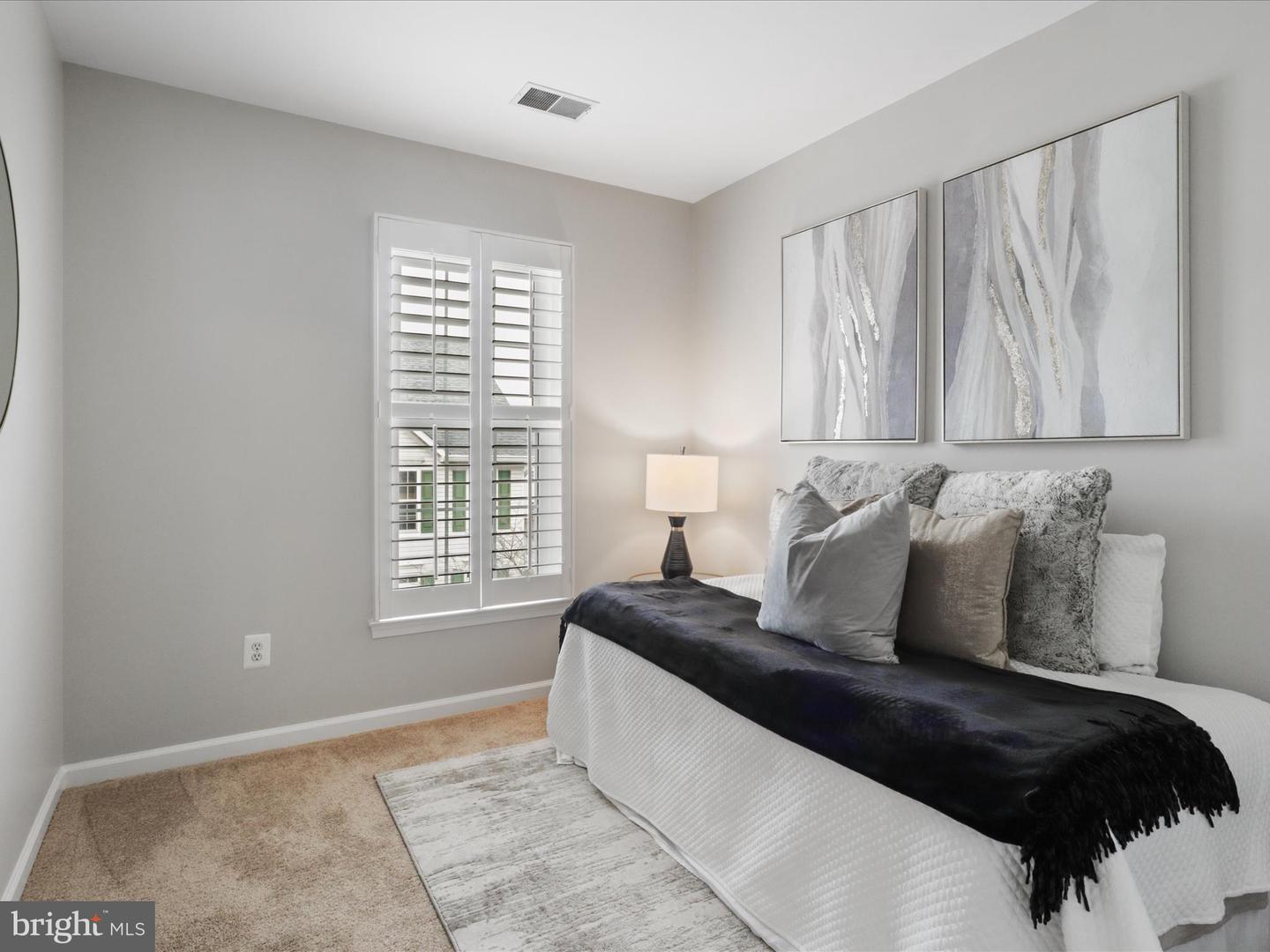 1010 Harrison Cir