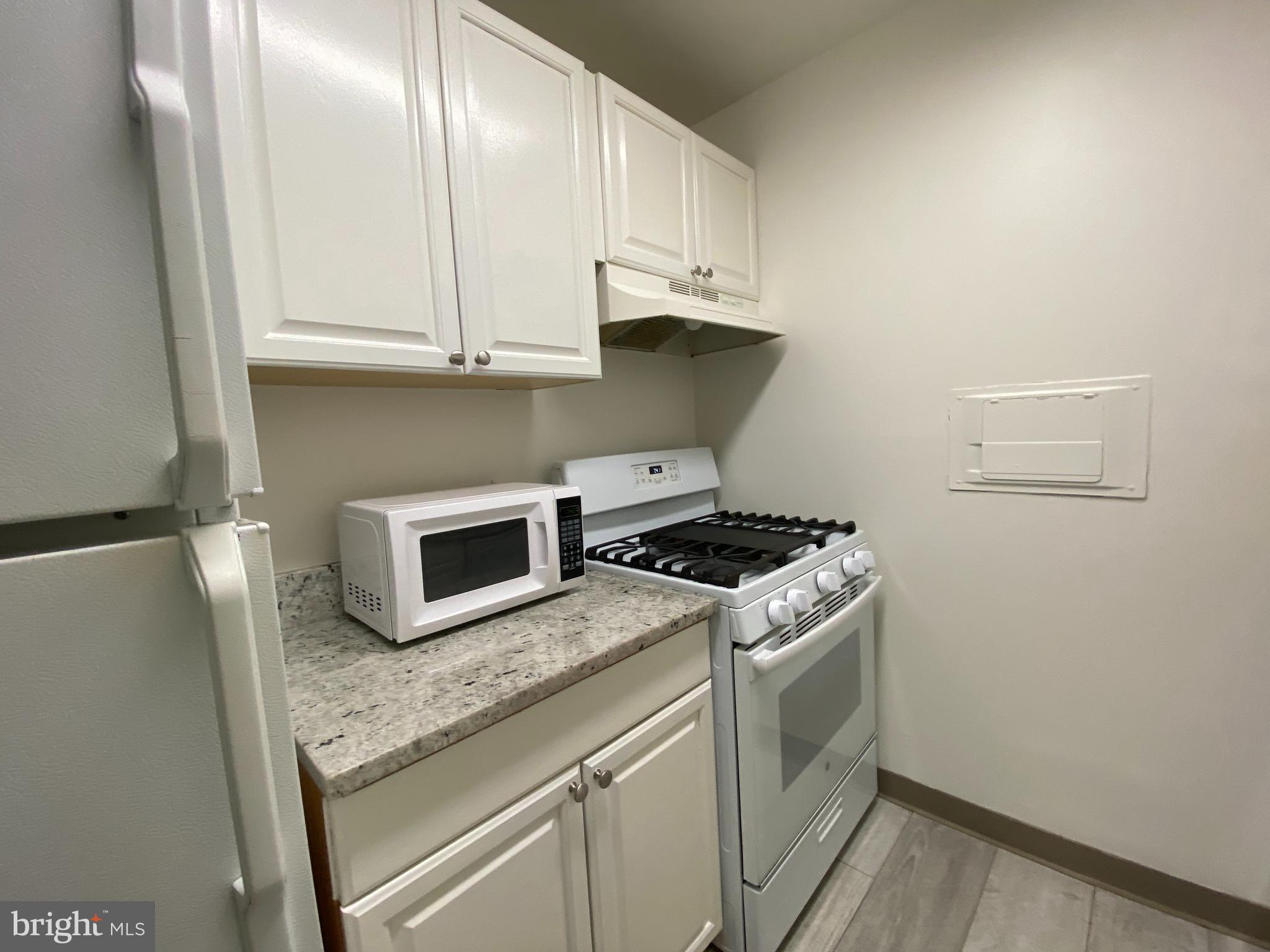 301 BEAUREGARD ST N #122