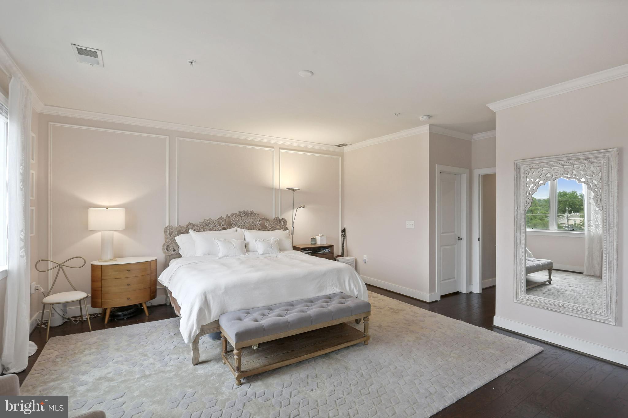 2117 RICHMOND HWY #102