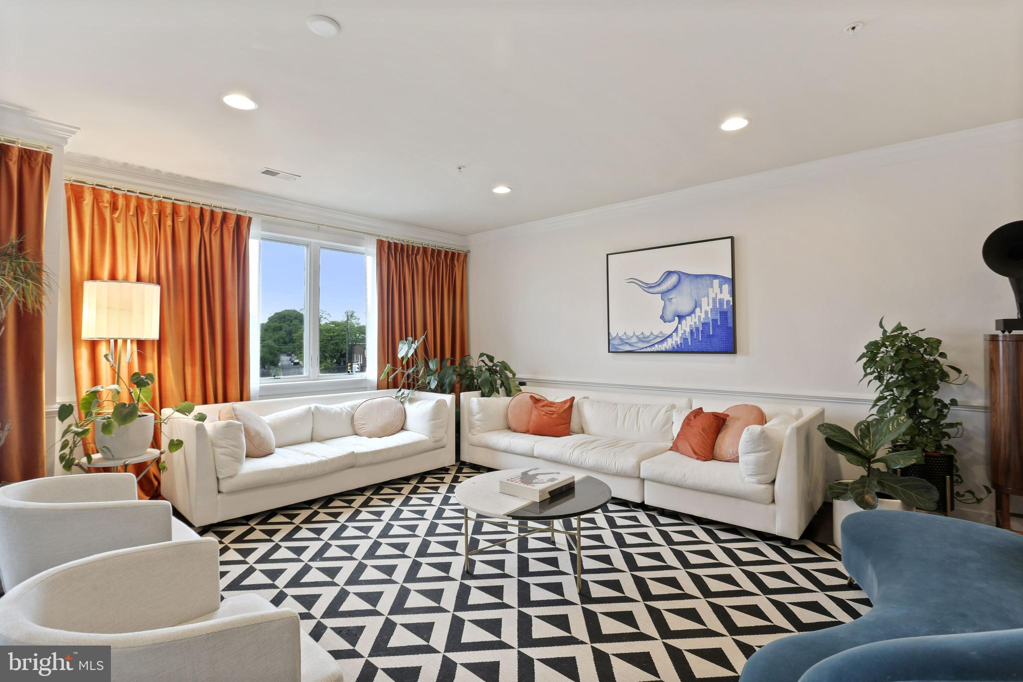 2117 RICHMOND HWY #102