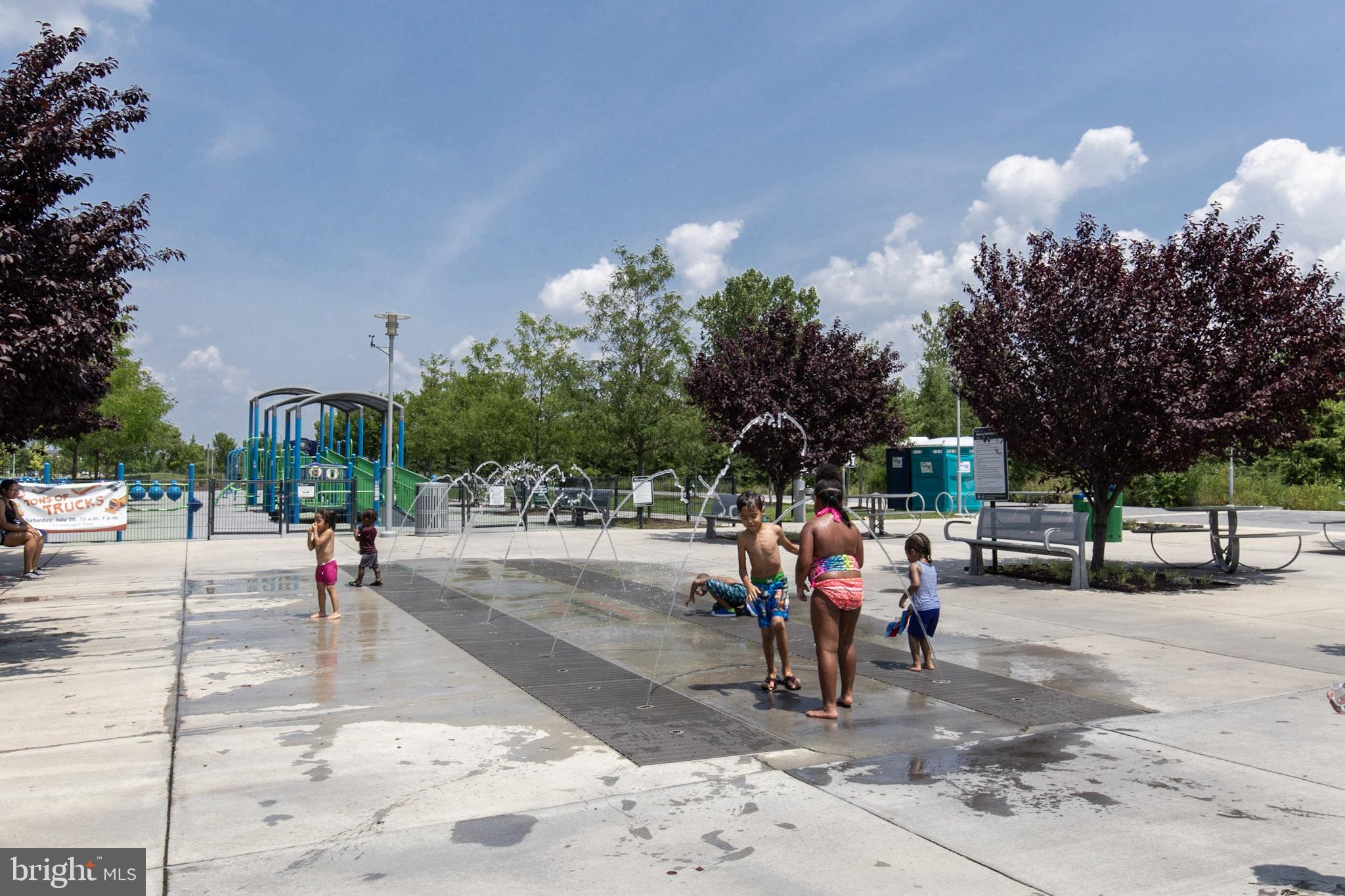 2117 RICHMOND HWY #102