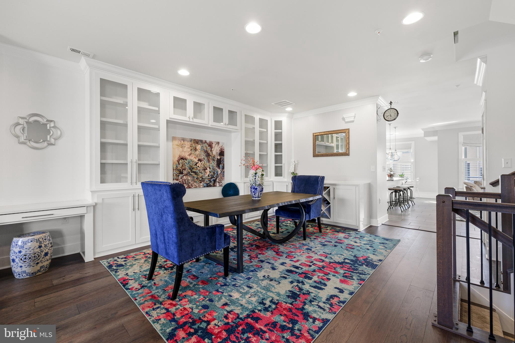621 BLUEMONT AVE