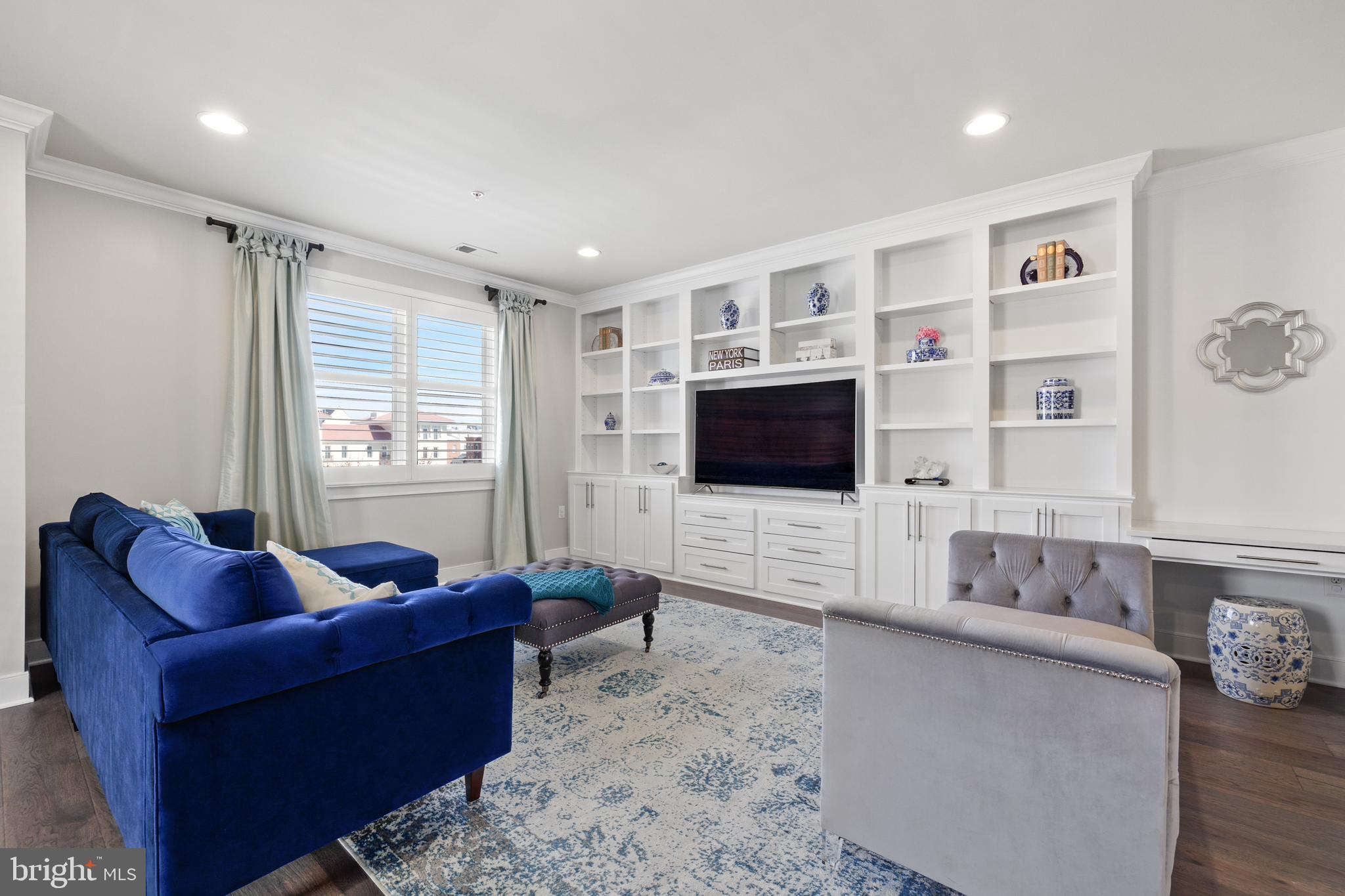 621 BLUEMONT AVE