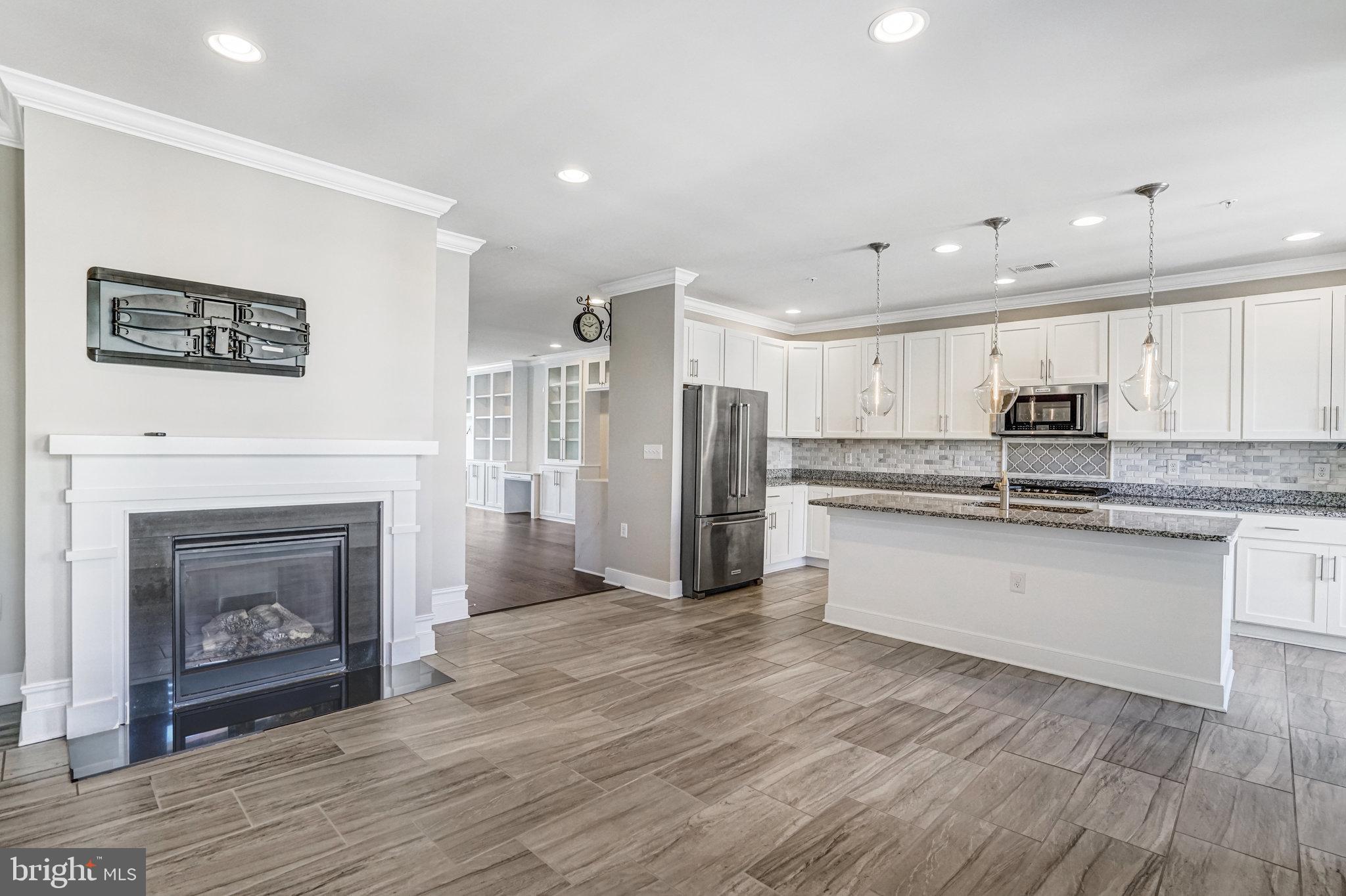 621 BLUEMONT AVE