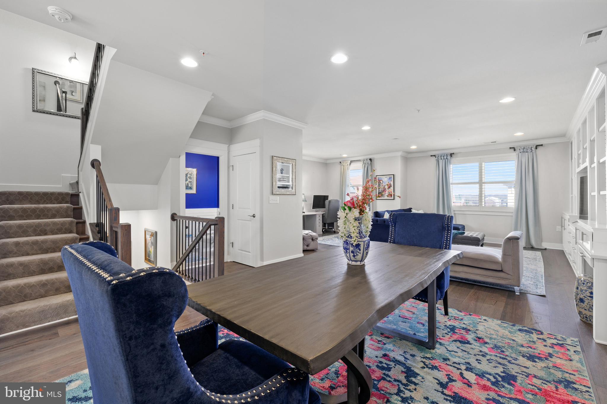 621 BLUEMONT AVE