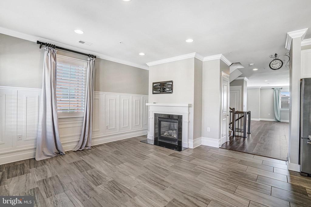 621 BLUEMONT AVE