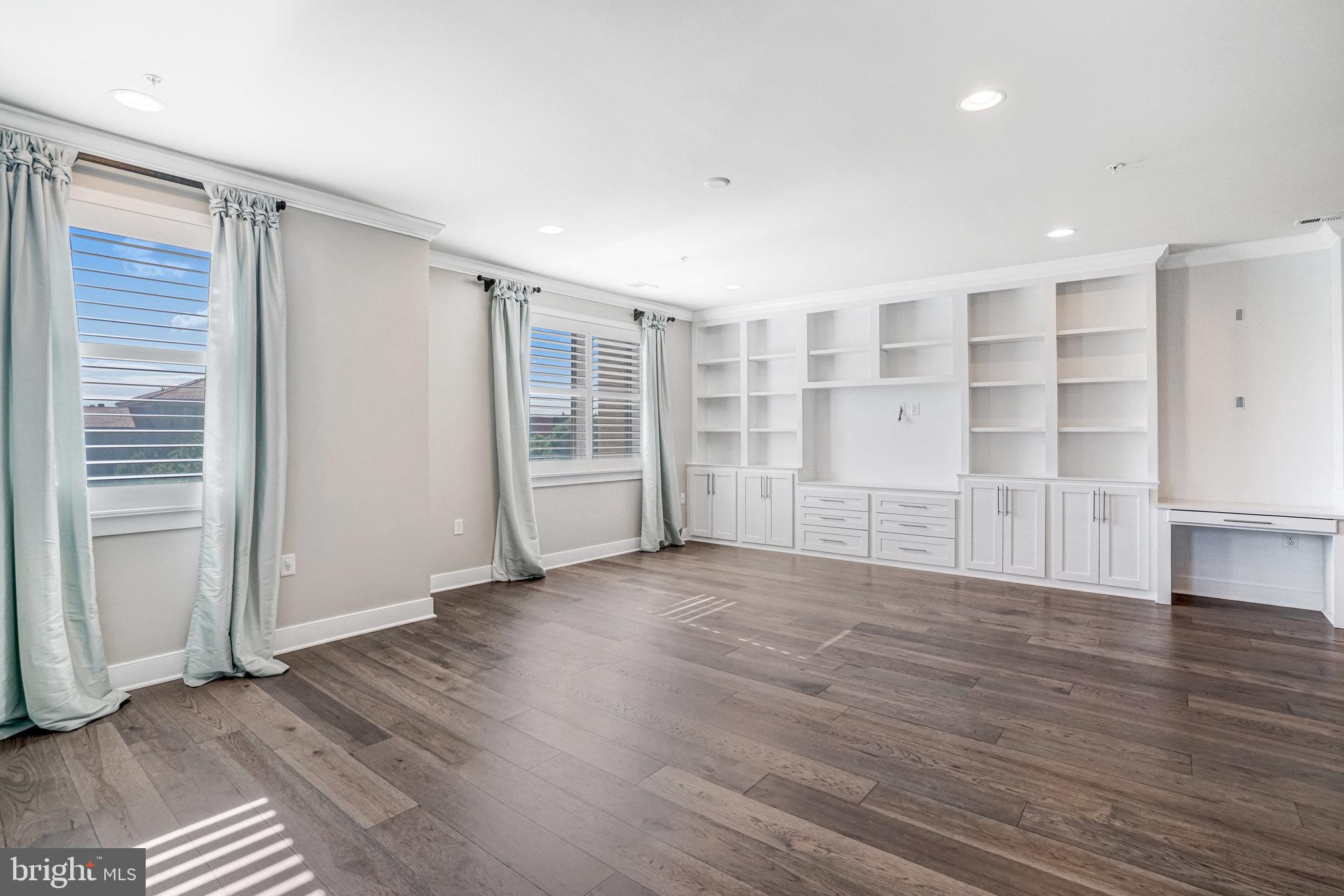 621 BLUEMONT AVE