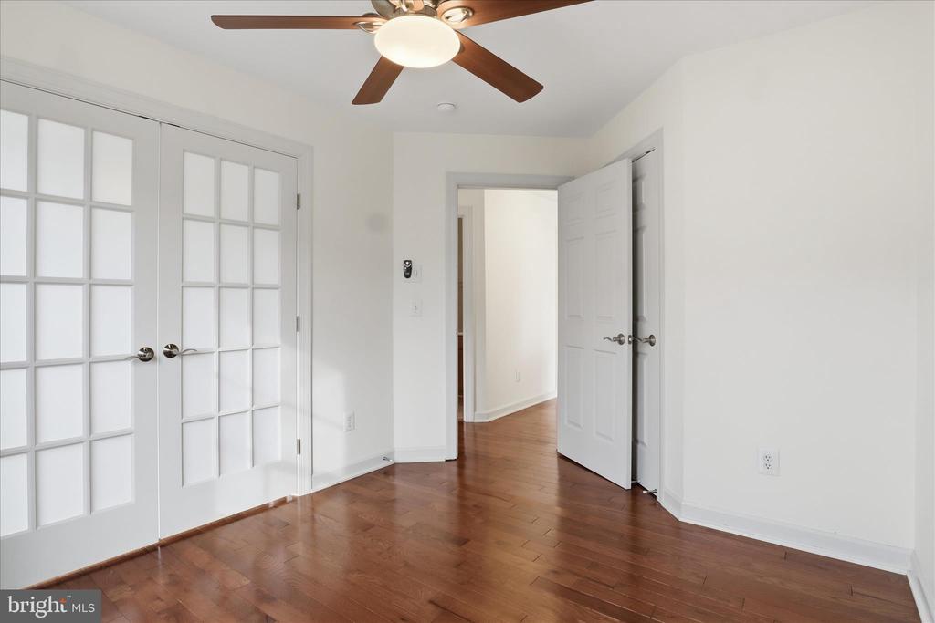 901 HARRISON CIRCLE