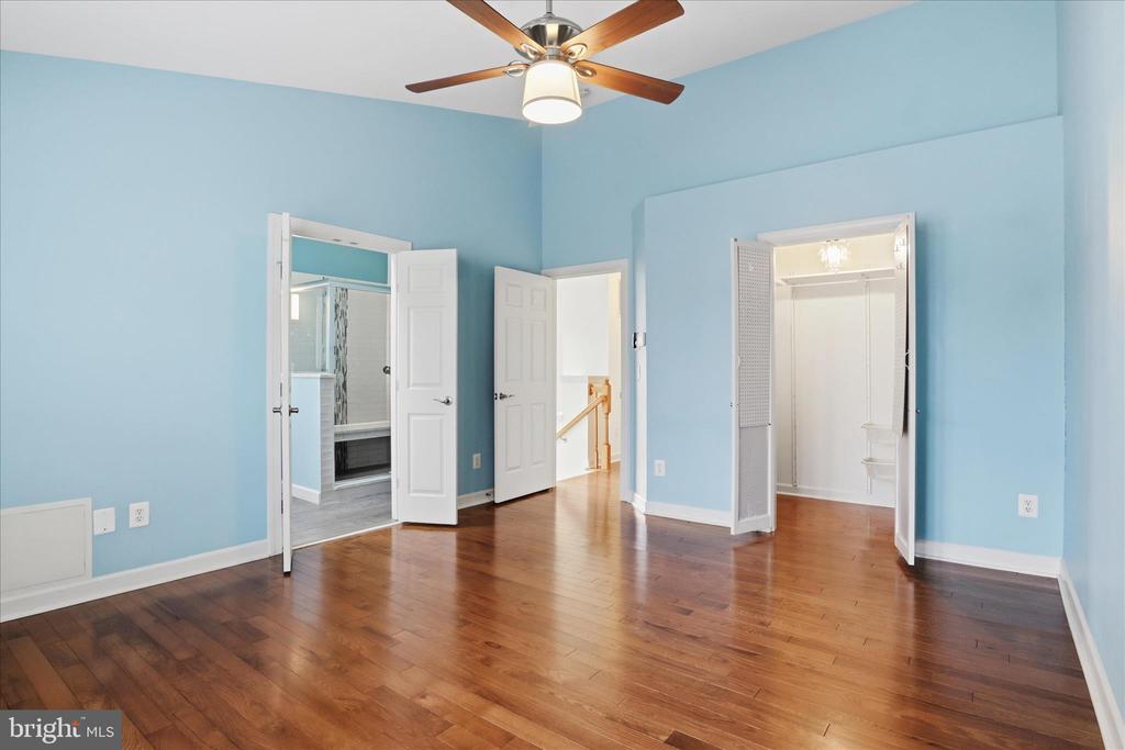 901 HARRISON CIRCLE