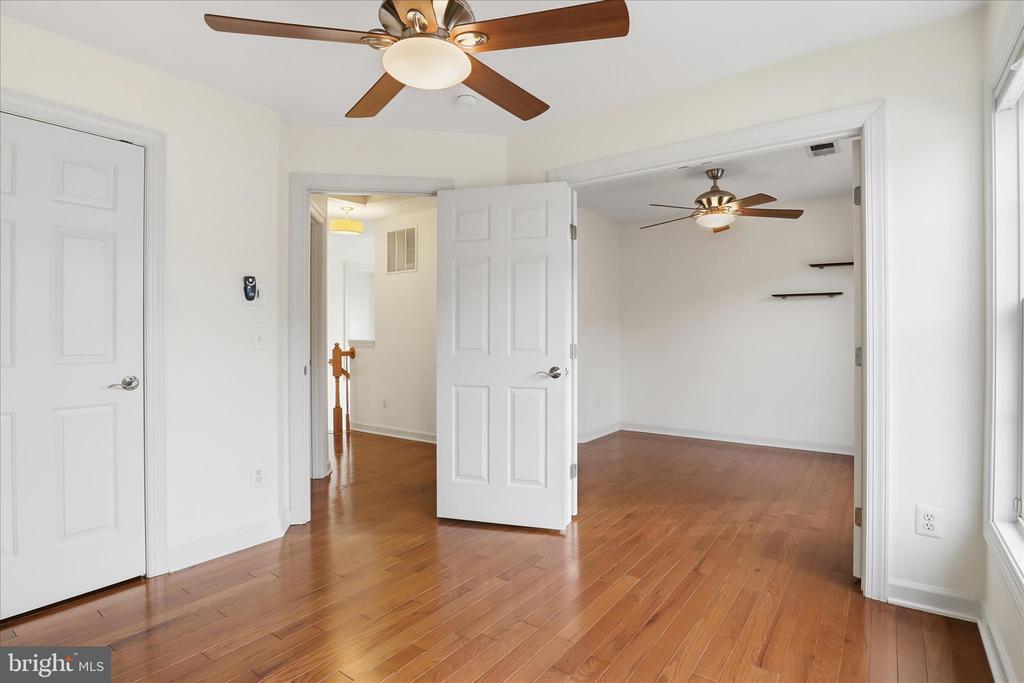 901 HARRISON CIRCLE