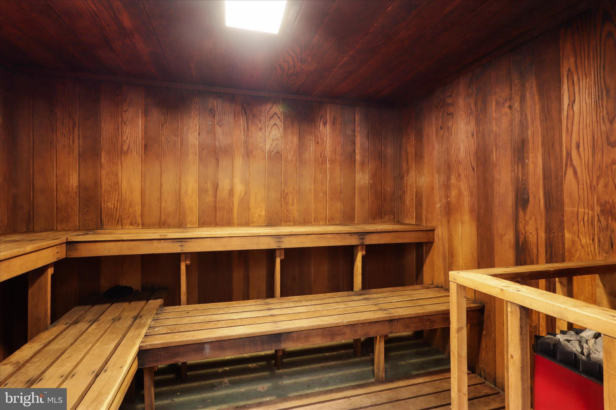 5340 HOLMES RUN PARKWAY 904