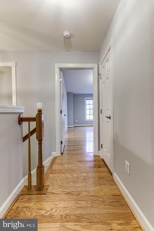 953 HARRISON CIRCLE