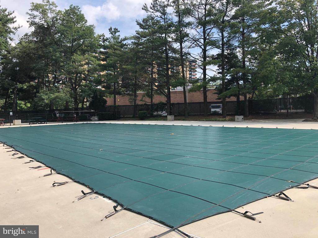 301 N BEAUREGARD STREET N Unit: 122
