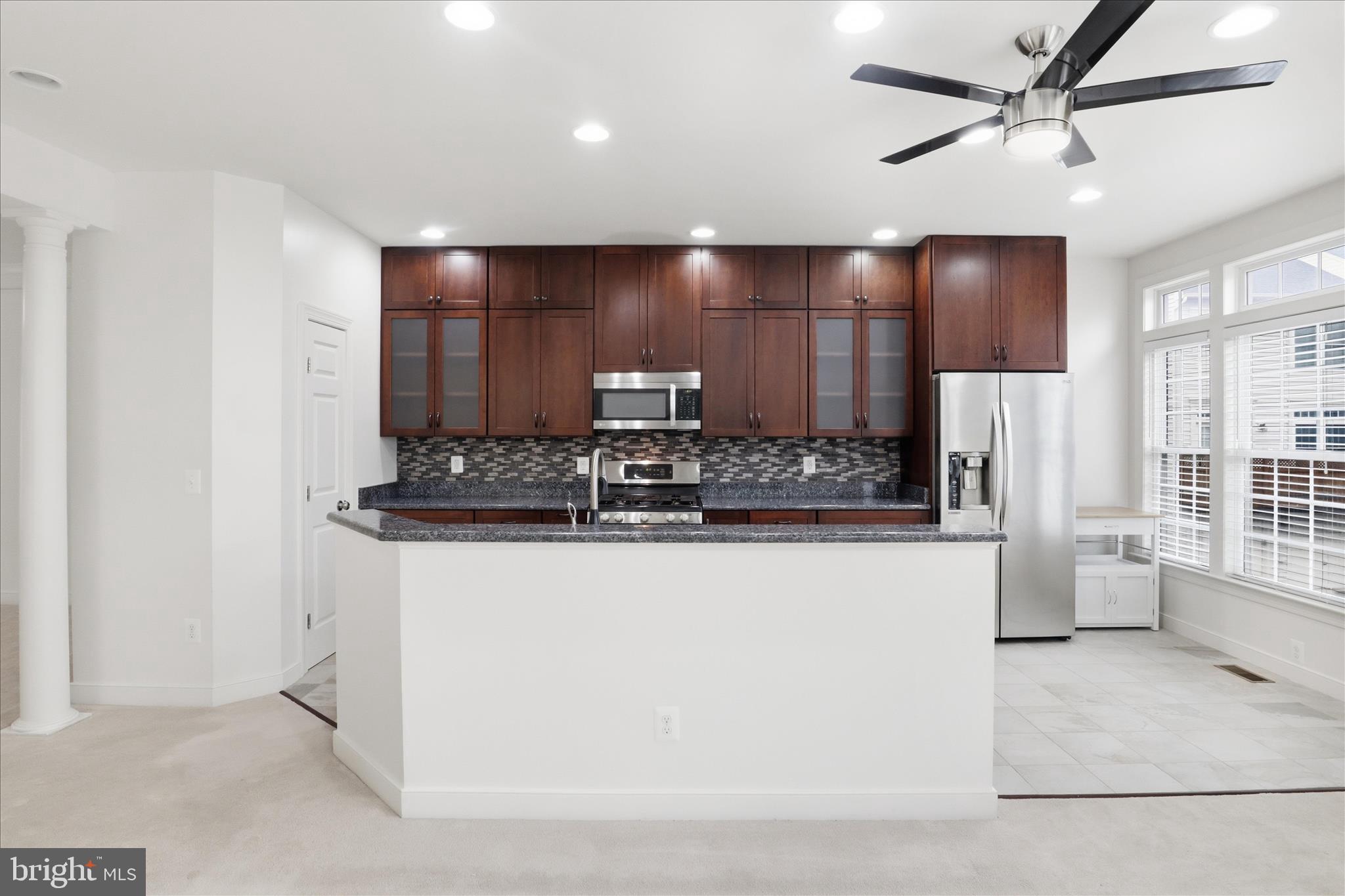918 HARRISON CIRCLE