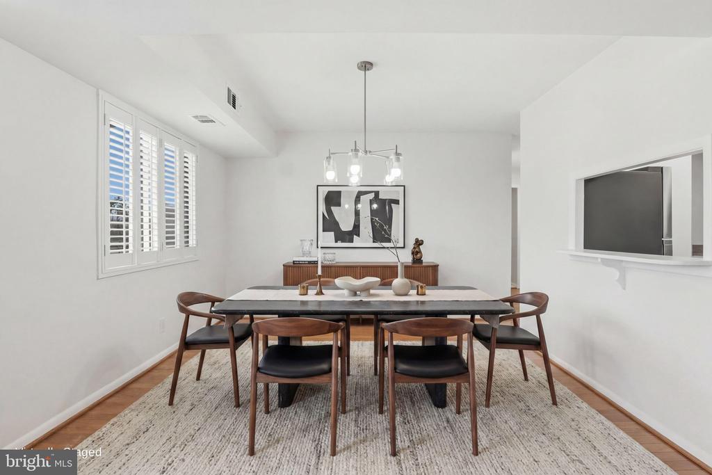 5340 HOLMES RUN PARKWAY Unit: 904