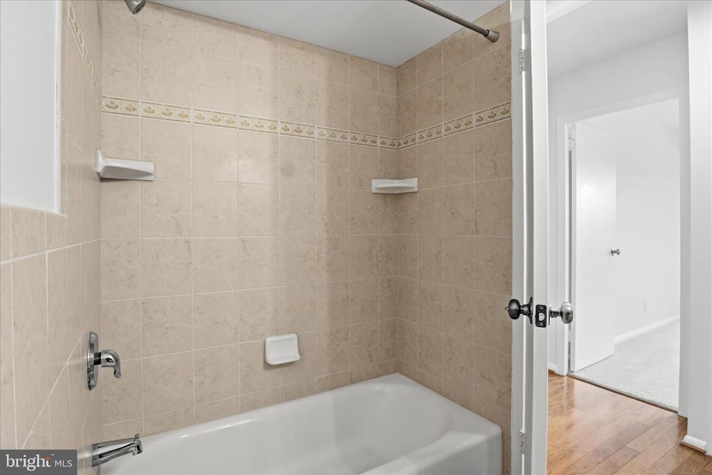 5340 HOLMES RUN PARKWAY Unit: 904