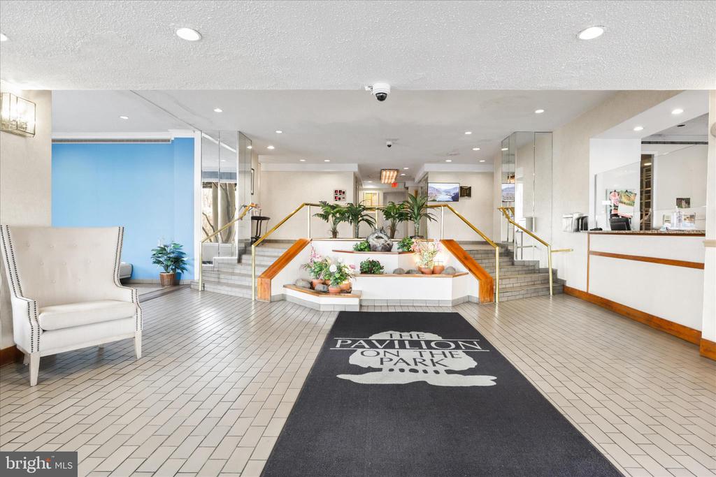 5340 HOLMES RUN PARKWAY Unit: 904