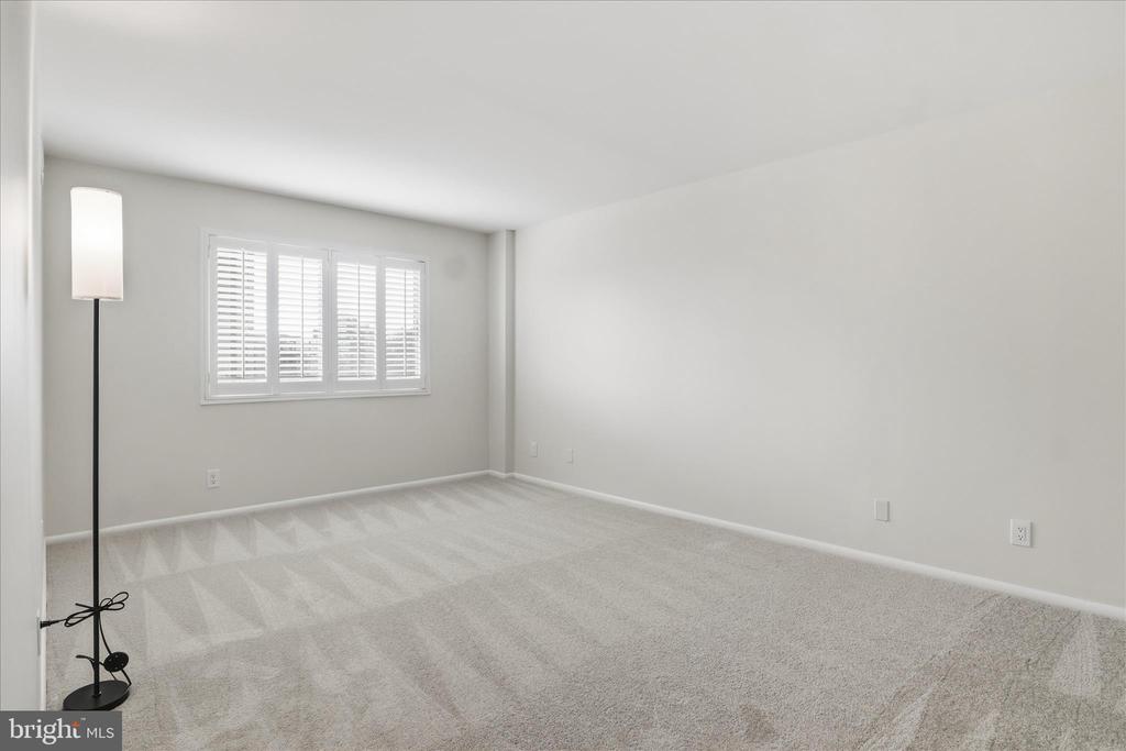 5340 HOLMES RUN PARKWAY Unit: 904