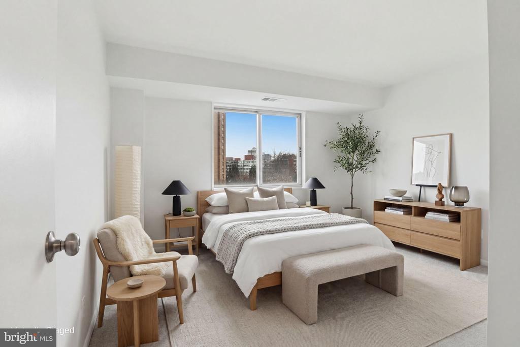 5340 HOLMES RUN PARKWAY Unit: 904