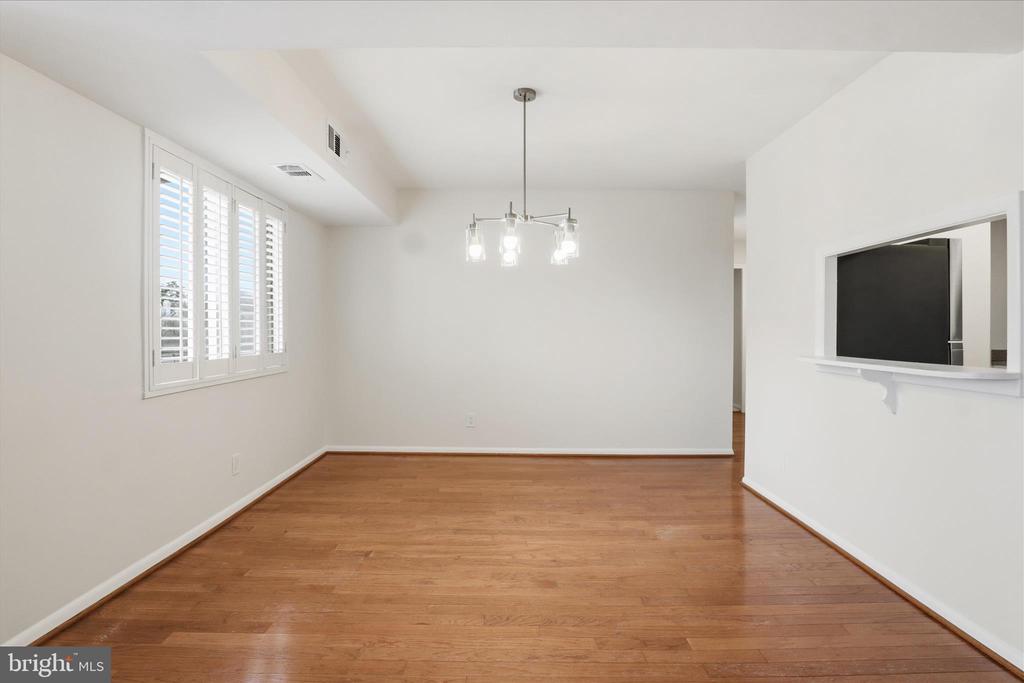5340 HOLMES RUN PARKWAY Unit: 904