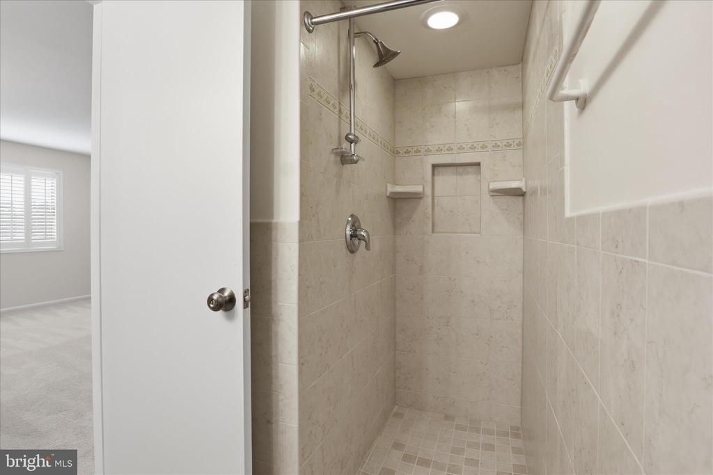 5340 HOLMES RUN PARKWAY Unit: 904
