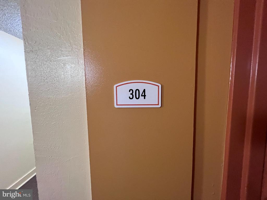 75 S REYNOLDS STREET Unit: 304