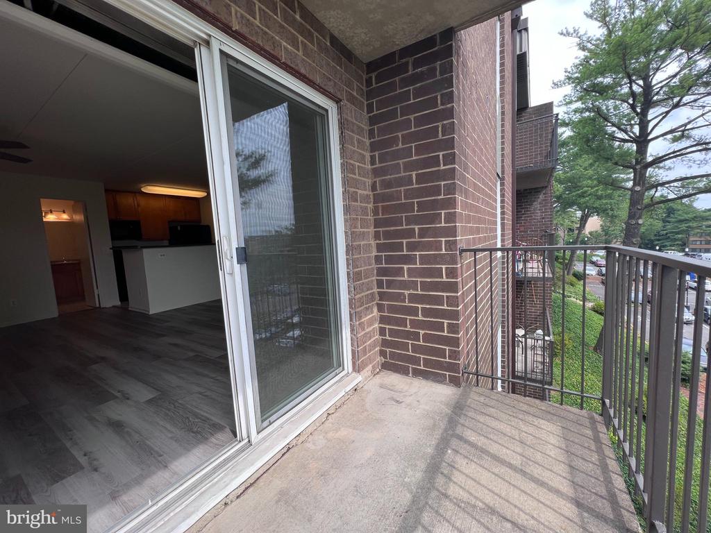 75 S REYNOLDS STREET Unit: 304