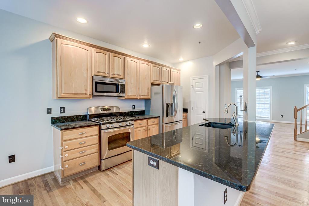 5820 PEARSON LANE