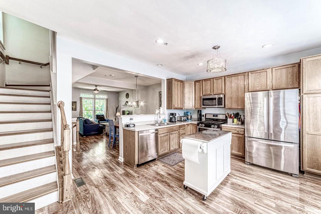 5807 PEARSON LANE