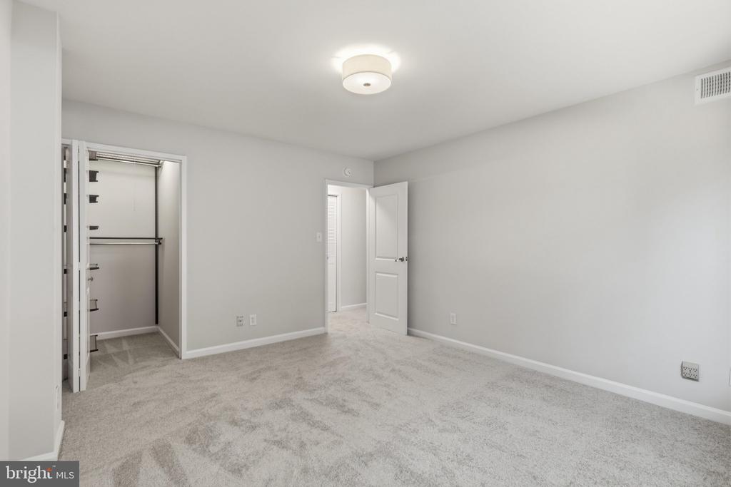 10570 MAIN STREET 302