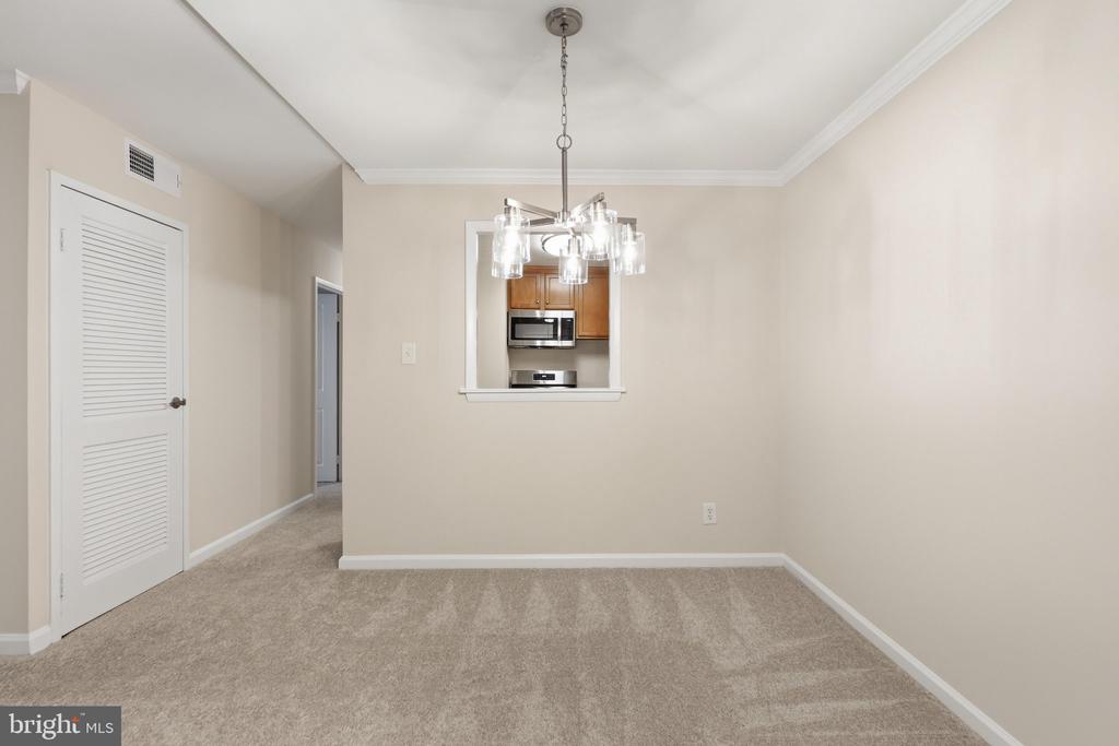 10570 MAIN STREET 302