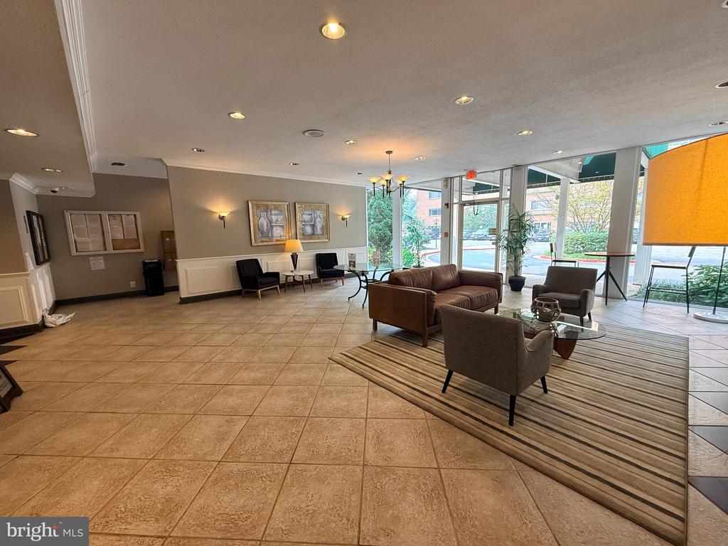 10570 MAIN STREET 302