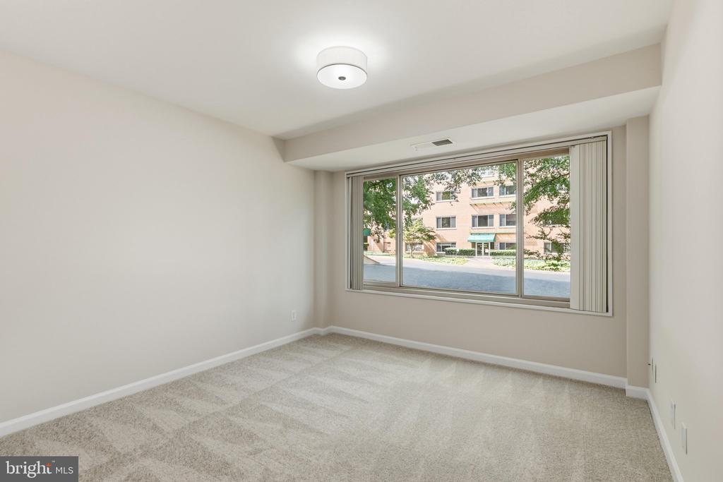 10570 MAIN STREET 302