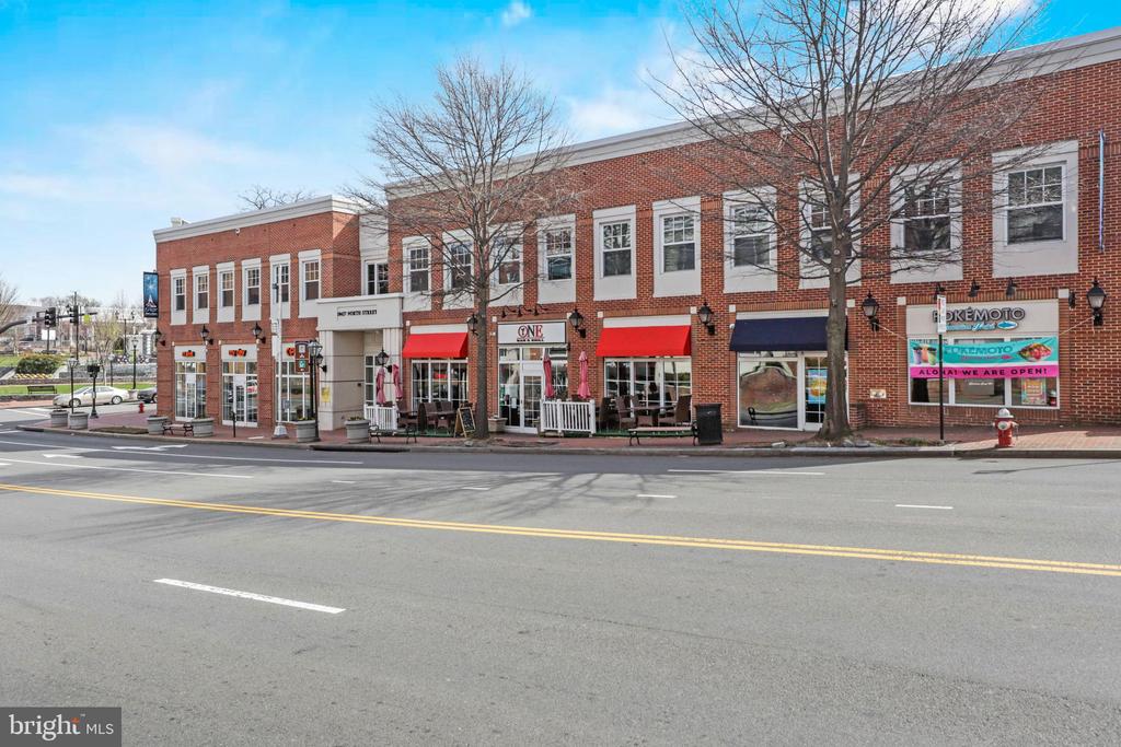 10570 MAIN STREET 302