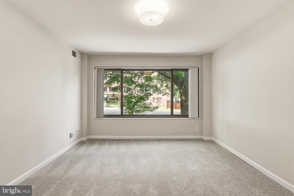10570 MAIN STREET 302