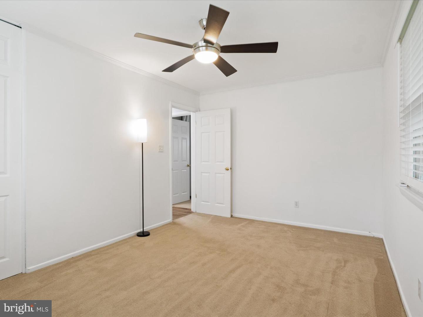 8323 Blowing Rock Rd
