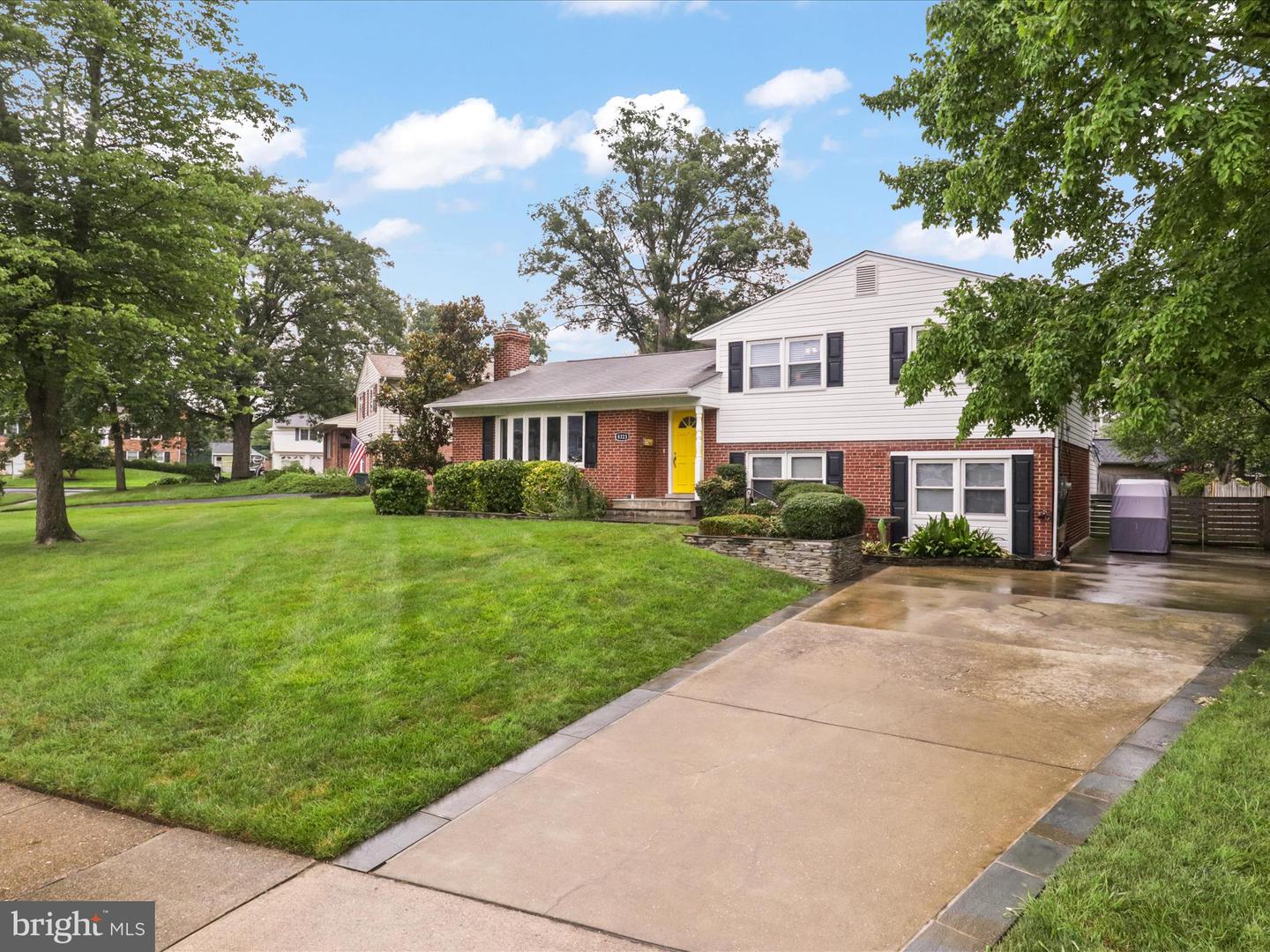 8323 Blowing Rock Rd