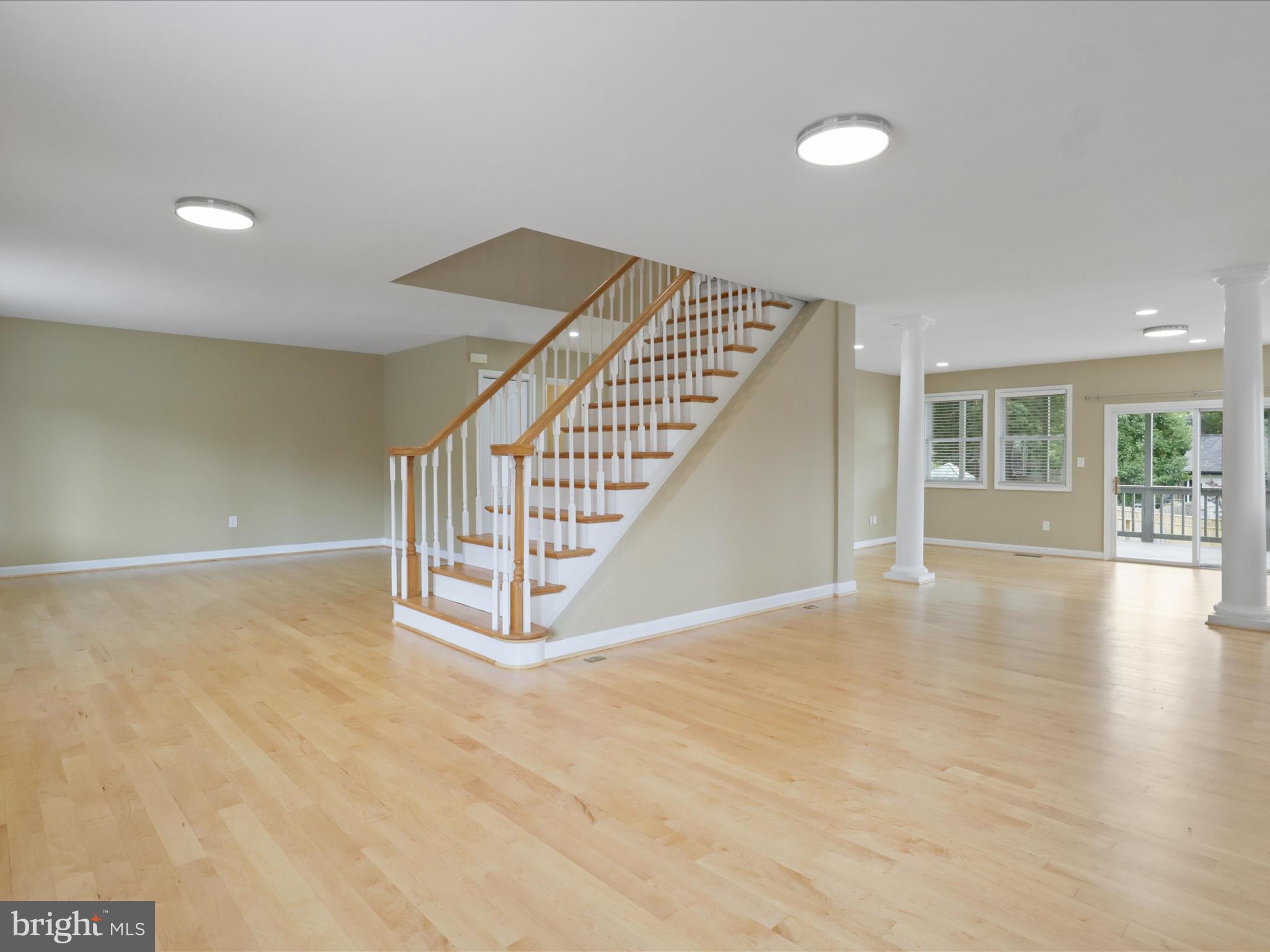 4415 Roberts Ave