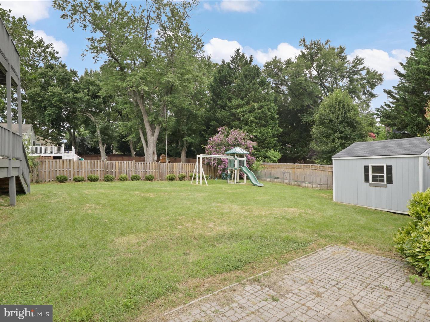 4415 Roberts Ave