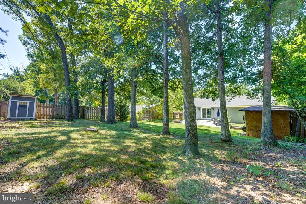 7806 JANSEN DRIVE