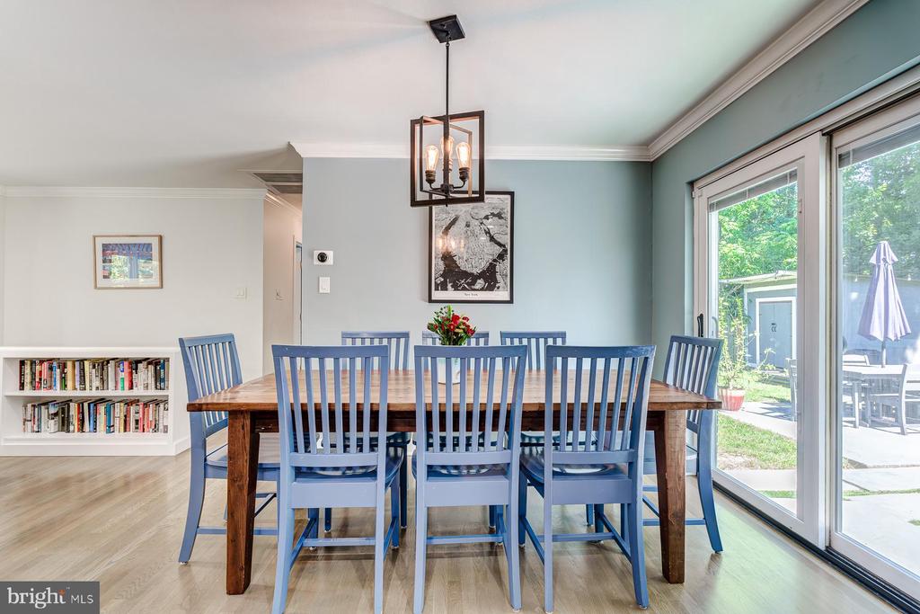 7806 JANSEN DRIVE