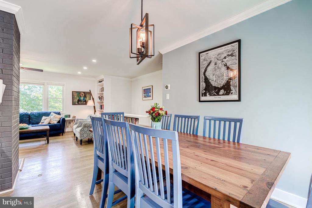 7806 JANSEN DRIVE