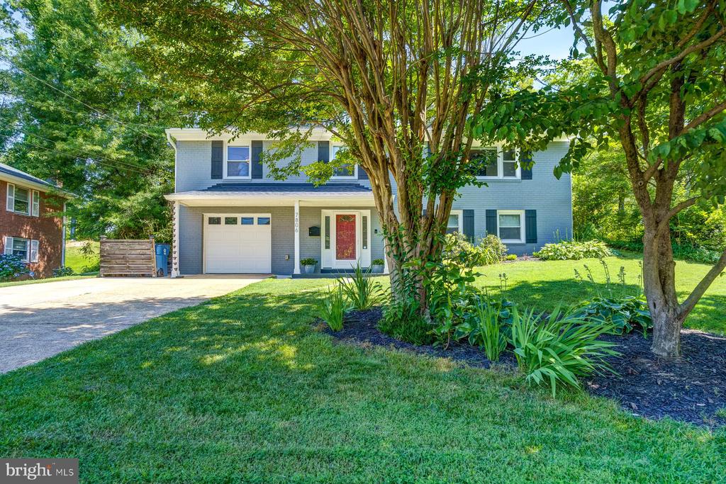 7806 JANSEN DRIVE