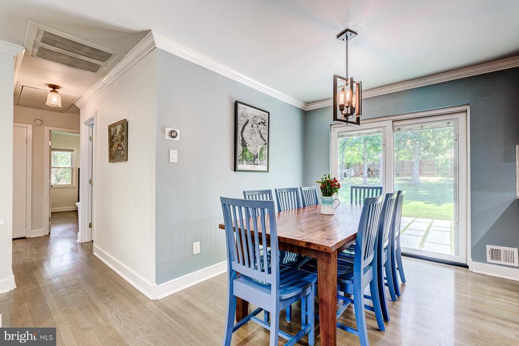 7806 JANSEN DRIVE
