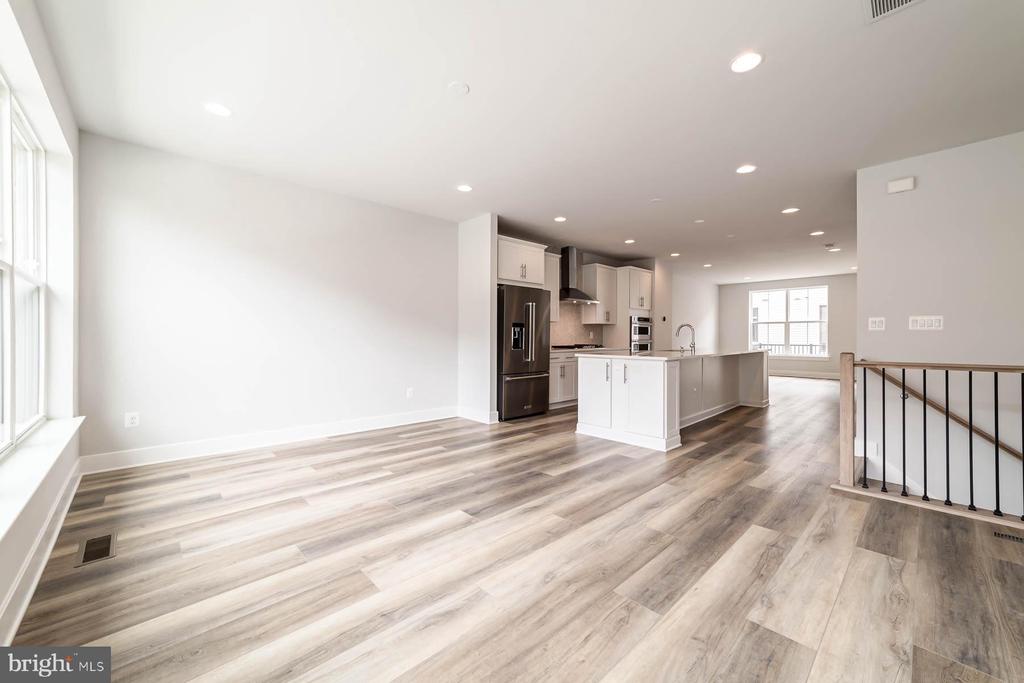 6227 ALMERICO PLACE
