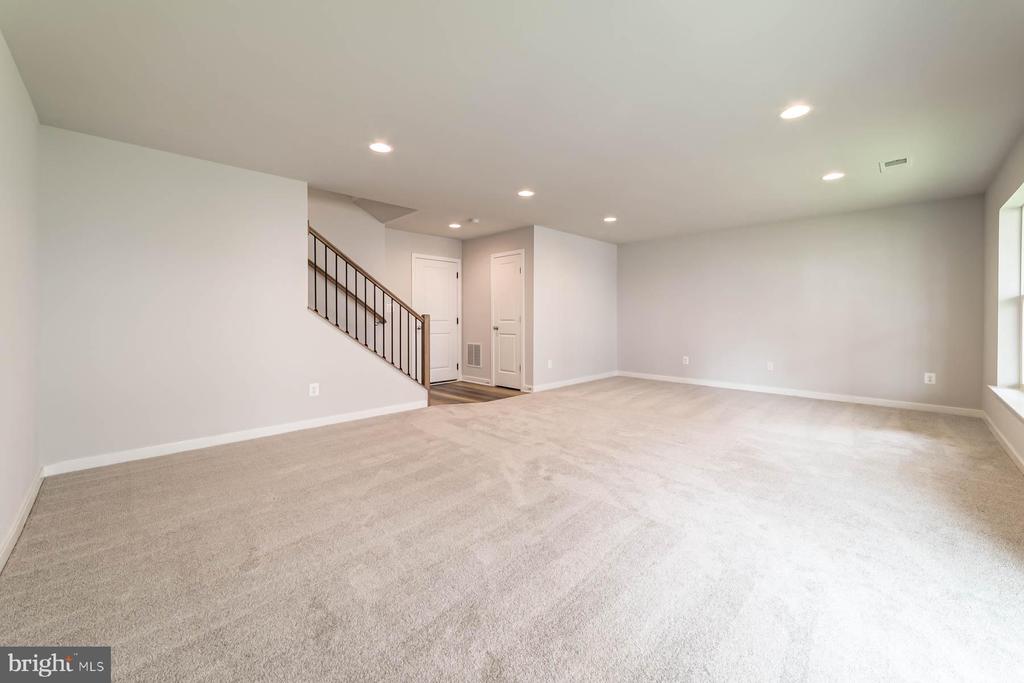 6227 ALMERICO PLACE